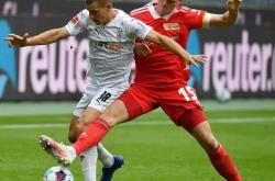 九游娱乐国际比赛日突围战来临；门兴格拉德巴赫围绕荷甲刷新队史纪录；球迷炸锅；细节决定成败的简单介绍