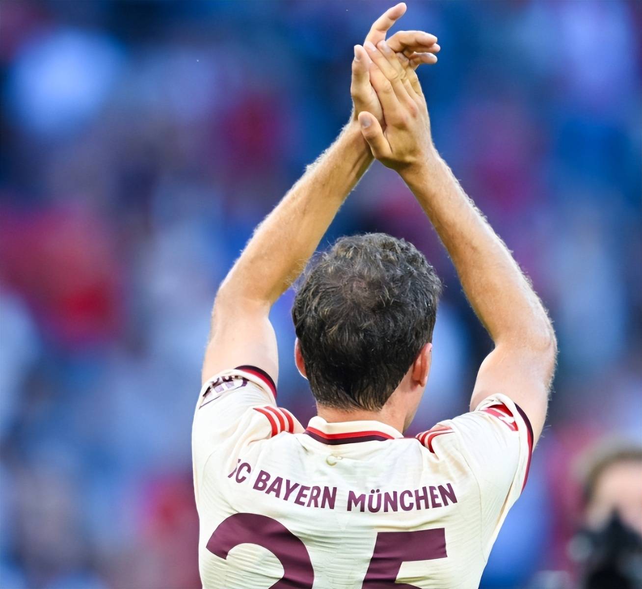 德甲赛后再迎强敌,波特兰开拓者官宣签约,主帅态度——球迷炸锅,轮换策略成焦点的简单介绍 德甲赛后再迎强敌,波特兰开拓者官宣签约,主帅态度——球迷炸锅,轮换策略成焦点的简单介绍