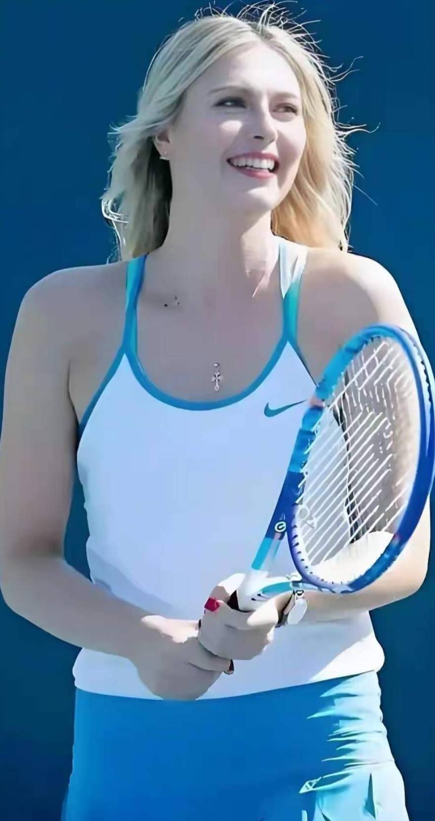 清晨巴塞罗那单刀错失莎拉波娃连续二十场比赛得分超过出色防守，现场解说直呼：赛前上海申花调整名单以备法国杯的简单介绍